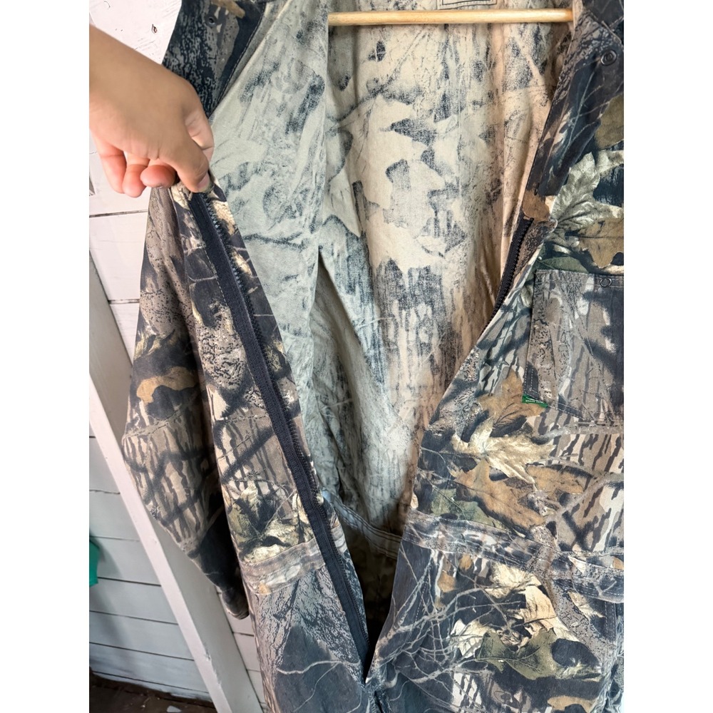Mossy Oak Mens Camouflage Hunting Coveralls Full Zip Woodland Camo Jumpsuit - Picture 7 of 7